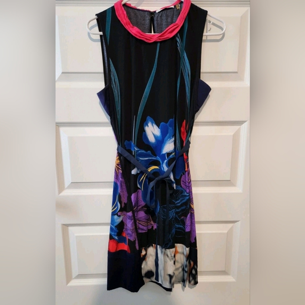 T Tahari Black and Multi Floral Midi Dress